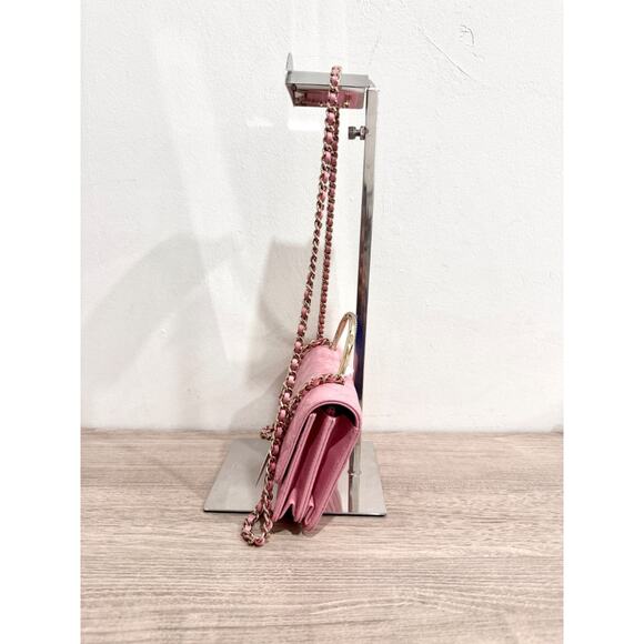 Chanel Quilted Leather Crystal Embellished Clutch Handbag with Chain Strap Pink - Picture 4 of 13